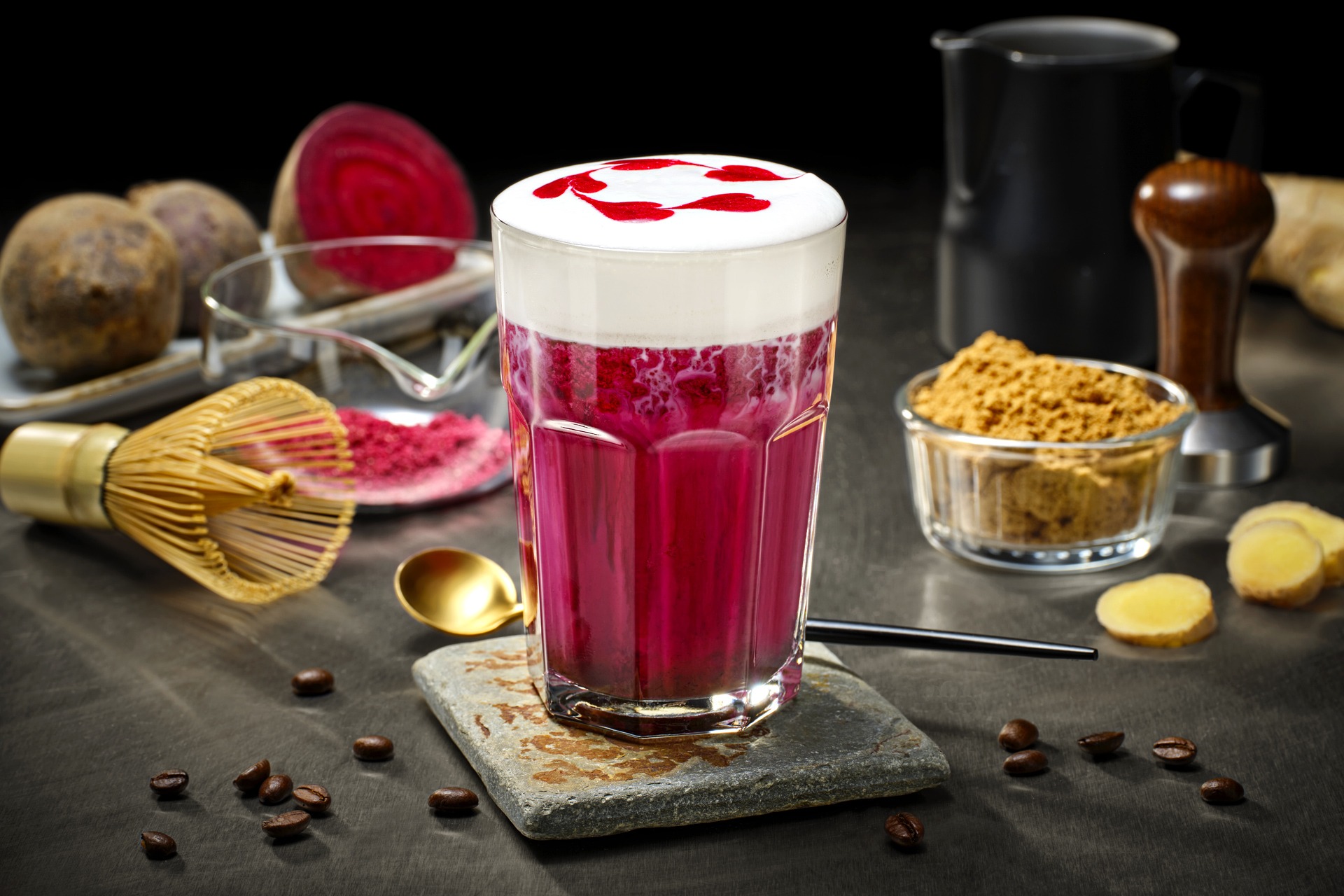 Latte “Siêu Phẩm” cùng với Củ Dền & Gừng